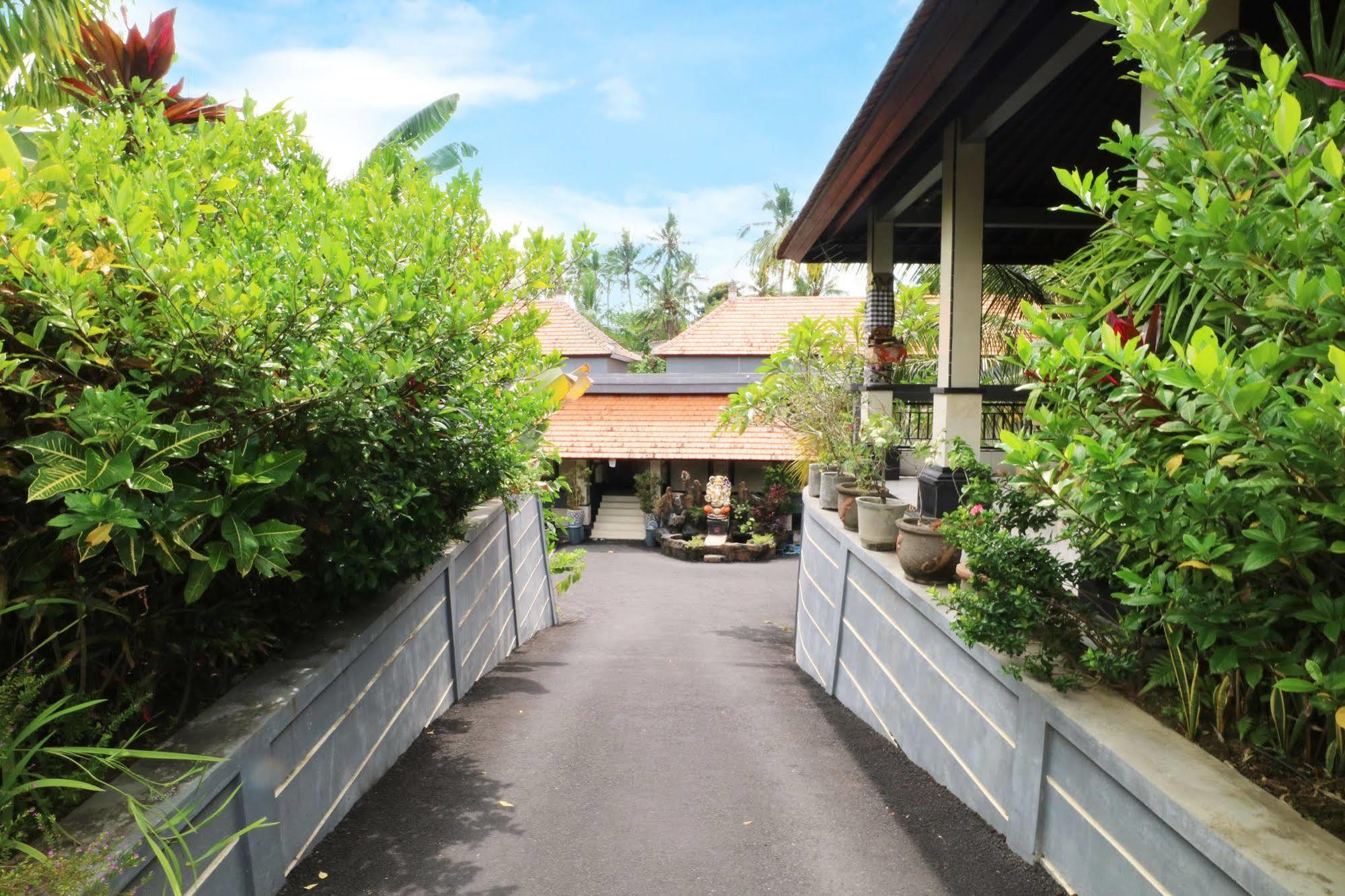 Oyo 91925 Ijo Eco Lodge Hotel Mengwi Exterior foto
